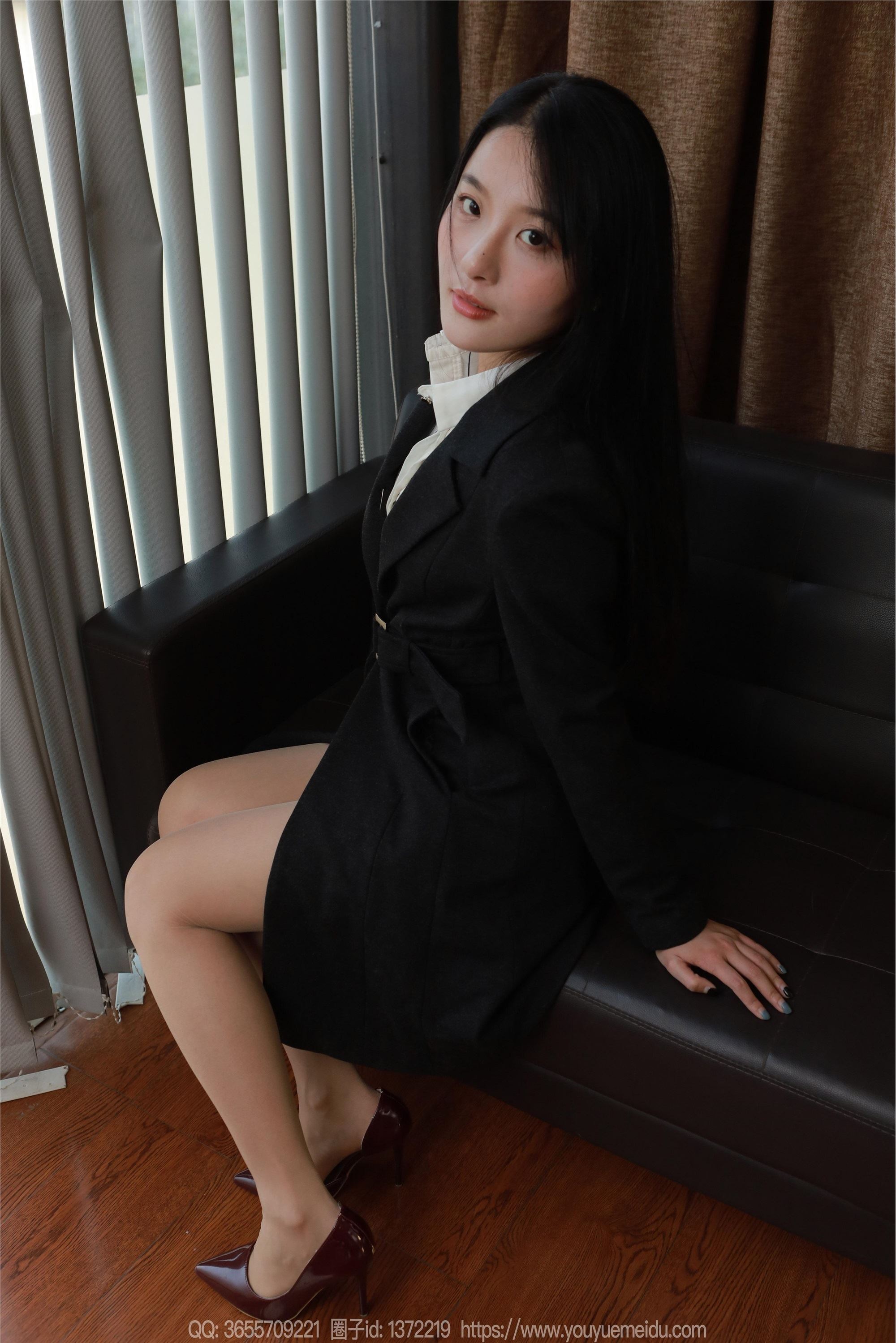 IESS异思趣向  2025.01.01 丝享家 1939 婉萍《蓝色指甲》